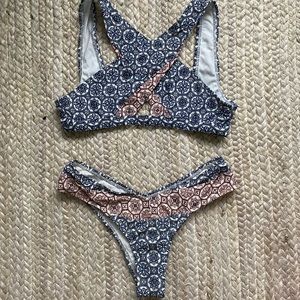 Fashion nova cross front bikini set size medium